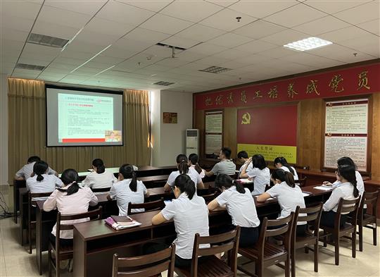 乐投集团有限公司
组织参加疫情常态化下建筑企业经营管理风险管控培训